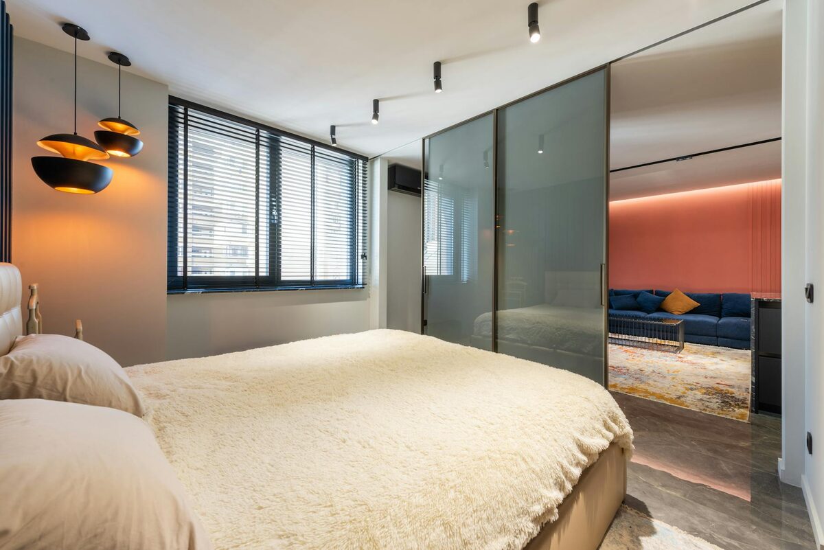 bedroom ideas for small apartments