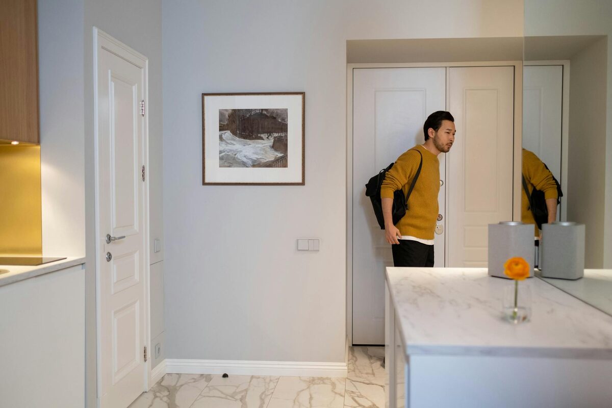 small apartment entryway ideas