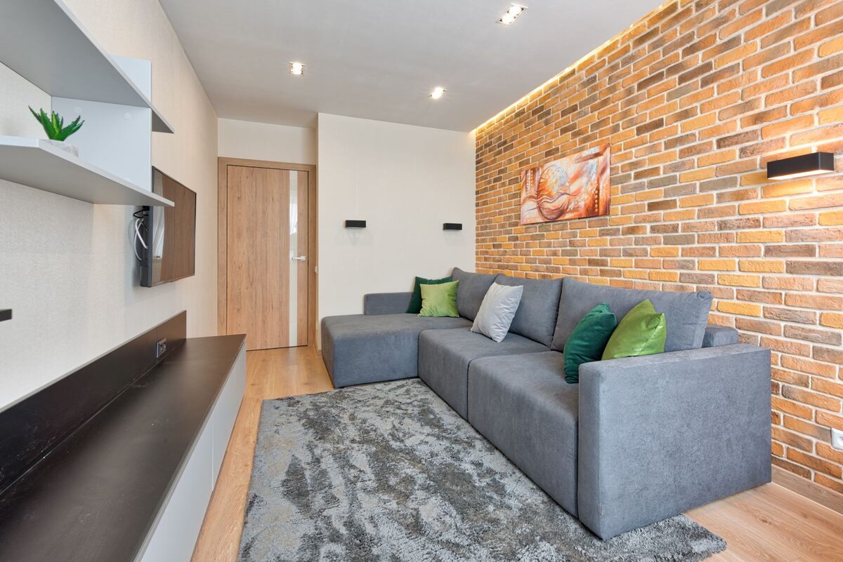 Best Overall: HONBAY Convertible Sectional Sofa - apartment ideas