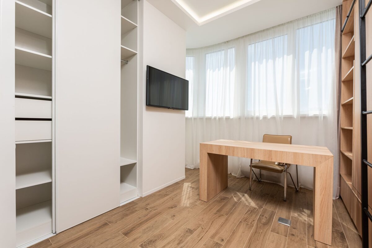 Turn a Closet Into a Cloffice - apartment ideas